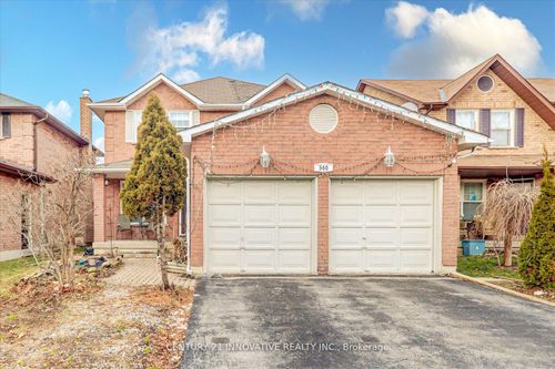 560 Steeple Hill, Pickering, ON, L1V5Z3 | Card Image