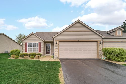 832 Flagstone Dr, Dyer, IN, 46311 | Card Image