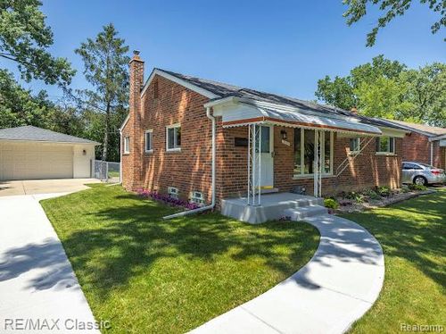 32354 Leelane, Farmington, MI, 48336-2430 | Card Image