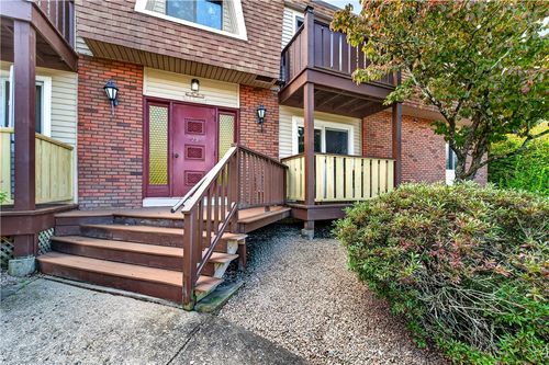 6w-23 School St, Westerly, RI, 02891-2246 | Card Image