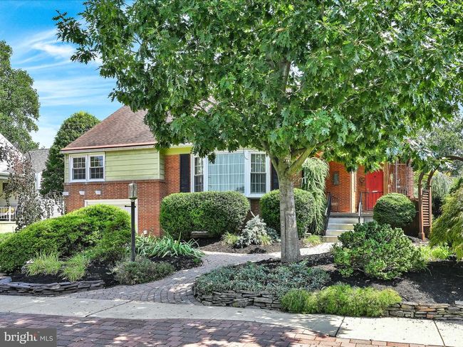 112 Eric Ave, House other with 3 bedrooms, 3 bathrooms and null parking in Shillington PA | Image 4