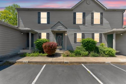 79c-5627 Blendon Place Dr, Columbus, OH, 43230-7834 | Card Image
