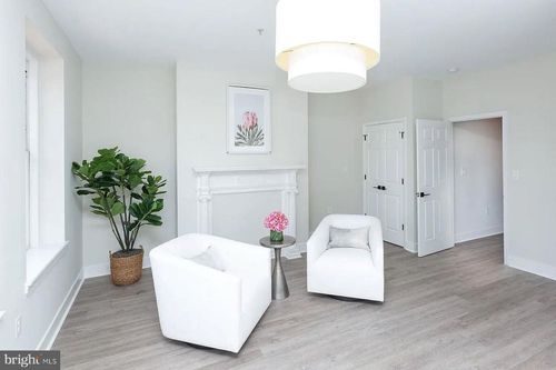 1-1122 N Calvert St, BALTIMORE, MD, 21202-3826 | Card Image