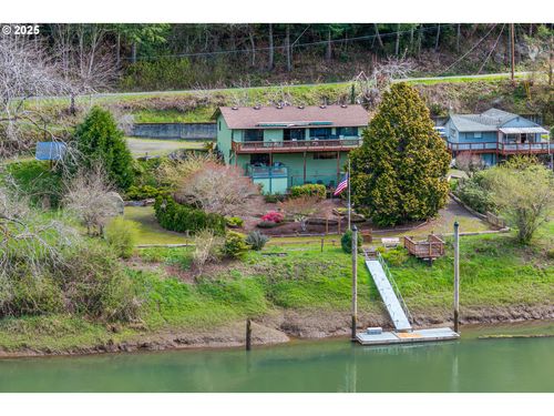 10927 E Mapleton Rd, Mapleton, OR, 97453-9635 | Card Image