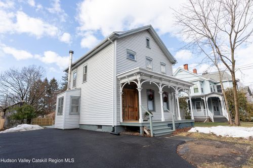 244 Broadway, Port Ewen, NY, 12466-7768 | Card Image