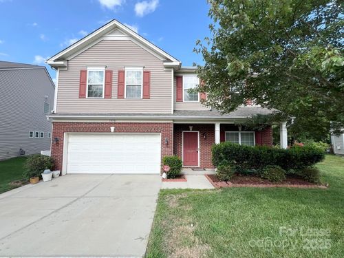 10501 Dominion Village Dr, Charlotte, NC, 28269-7931 | Card Image