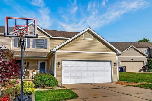 823 Vista Ridge Drive, Mount Horeb, WI, 53572 | Card Image