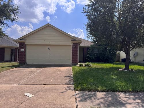 19419 Woolongong Dr, Katy, TX, 77449-7661 | Card Image