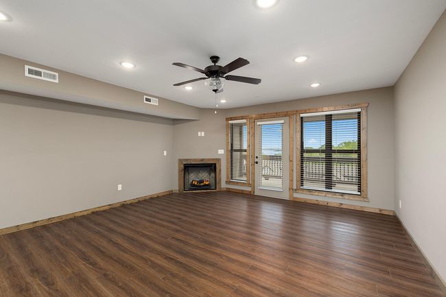 Living room with Fireplace | Image 20