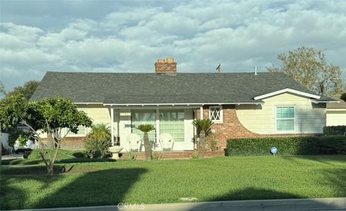 10005 Birchdale Ave, Downey, CA, 90240-4007 | Card Image