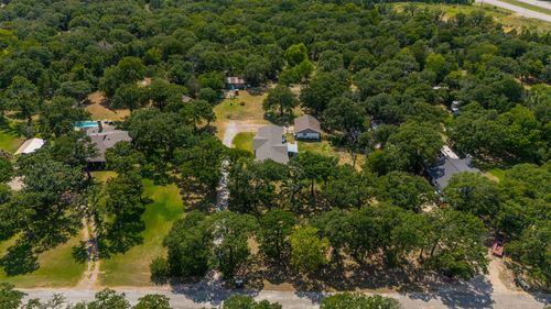 212 Circle Dr, Alvarado, TX, 76009-8468 | Card Image