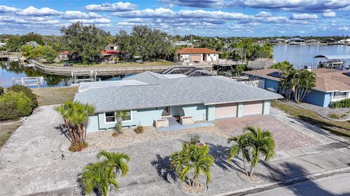 156 Morgan Ln Se, PORT CHARLOTTE, FL, 33952-9133 | Card Image