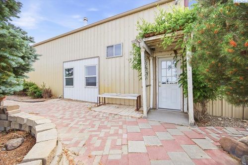 58506 N Ponderosa Pr Ne, Benton City, WA, 99320-6506 | Card Image