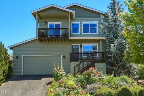 63776 Hunters Cir, Bend, OR, 97701-7236 | Card Image