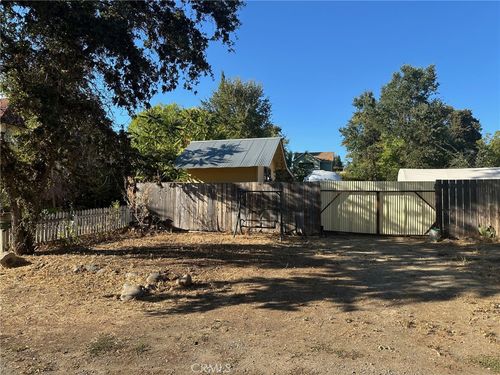 320 Armstrong St, Lakeport, CA, 95453 | Card Image