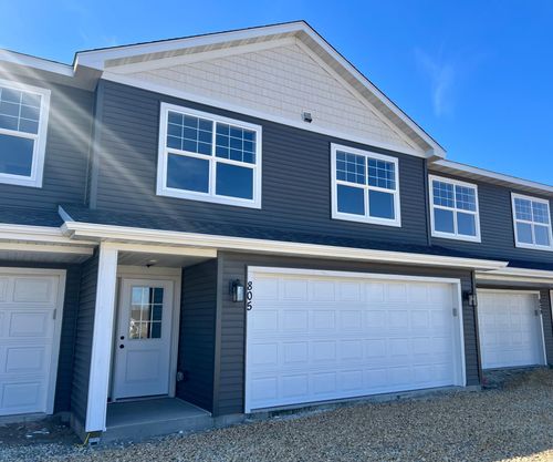 805 Tomahawk Ct, Madison Lake, MN, 56063-4006 | Card Image