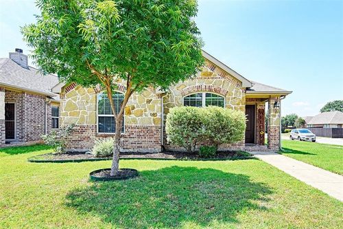 9100 Wayne St, Cross Roads, TX, 76227-8310 | Card Image
