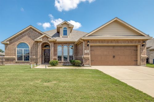 3717 Dutch Iris Ln, Forest Hill, TX, 76140-7005 | Card Image