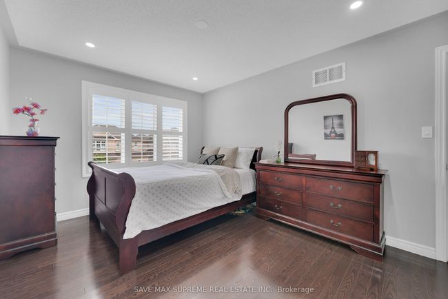 22 Constance St, House other with 6 bedrooms, 6 bathrooms and 5 parking in Brampton ON | Image 29