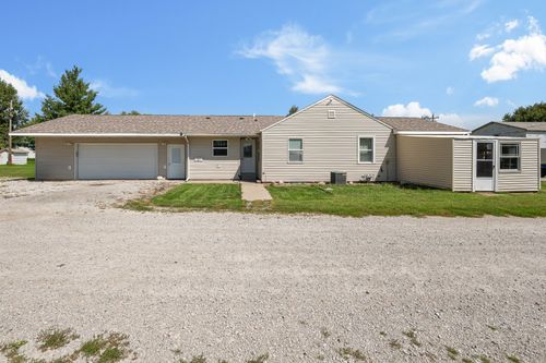 101 E 7th Street, Sherrard, IL, 61281 | Card Image
