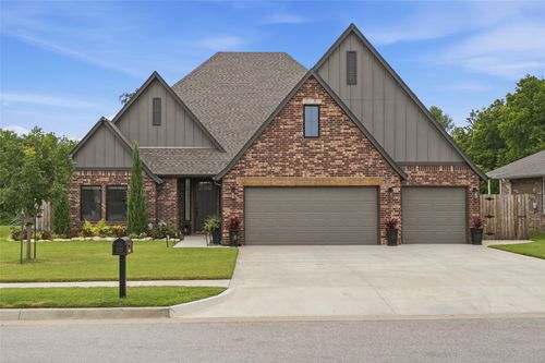 2041 E 129th Street S, Jenks, OK, 74037 | Card Image