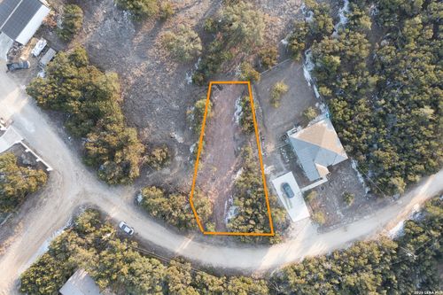 1531 Lake Dr, Spring Branch, TX, 78070-3740 | Card Image