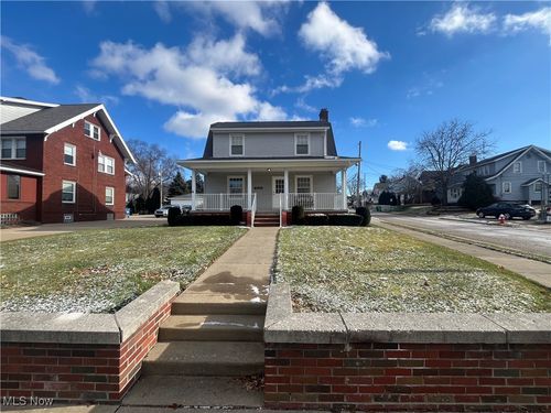 600 N Main St, North Canton, OH, 44720-2007 | Card Image