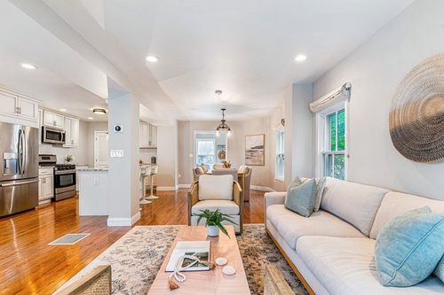 12 Shawmut Park, Newton, MA, 02464-1425 | Card Image