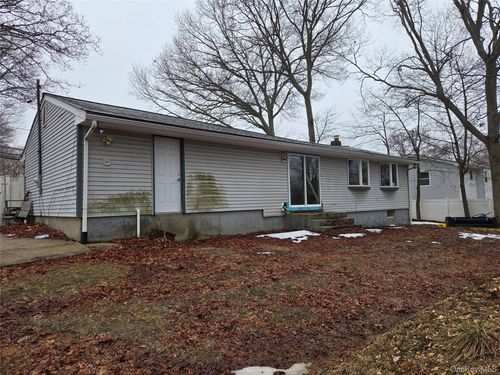357 Holbrook Rd, Ronkonkoma, NY, 11779-1842 | Card Image