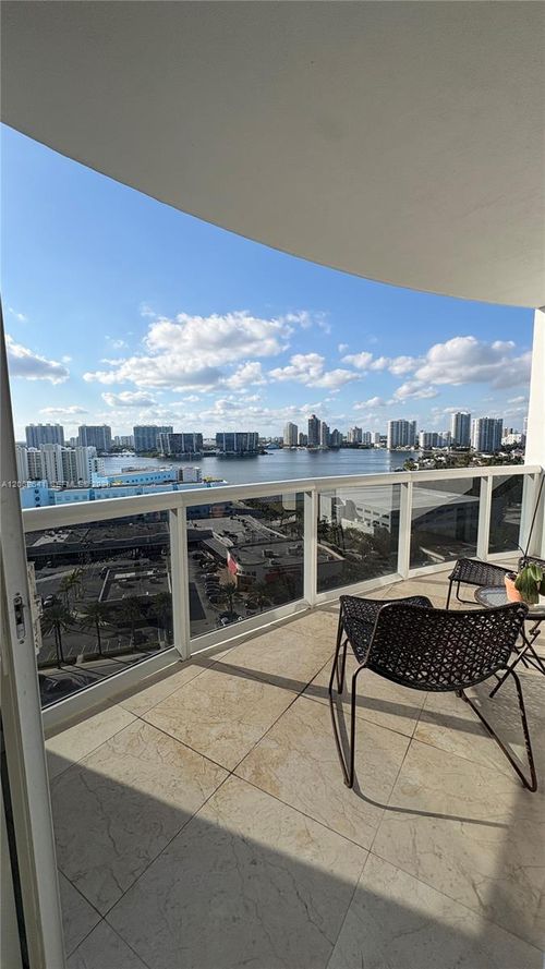 1801a-18201 Collins Ave, Sunny Isles Beach, FL, 33160-5107 | Card Image