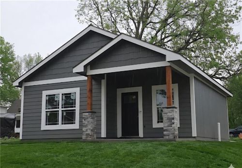 311 E Massasoit St, Ottawa, KS, 66067-1808 | Card Image