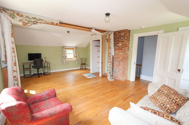 208 Passumpsic Ave, House other with 3 bedrooms, 2 bathrooms and null parking in Wilder VT | Image 34