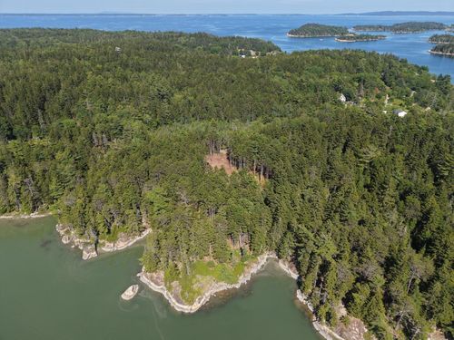 0 Young Rd, Vinalhaven, ME, 04863 | Card Image