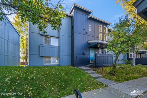4-301-1660 Eastridge Dr, Anchorage, AK, 99501-5759 | Card Image