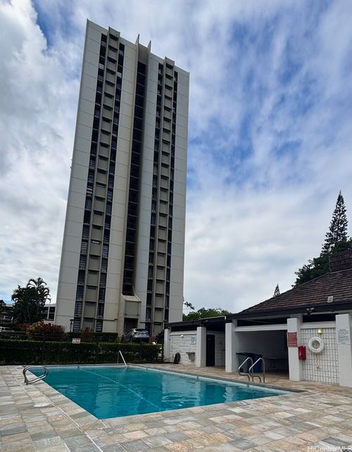 apt-14e-98-500 Koauka Loop, Aiea, HI, 96701-4591 | Card Image