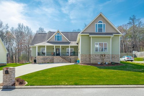 400 Olivia Ln, Soddy Daisy, TN, 37379-4182 | Card Image
