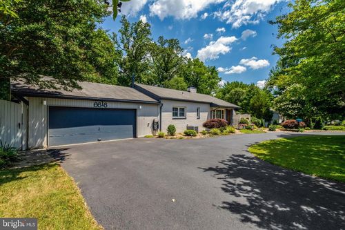 6616 Braddock Rd, Annandale, VA, 22003-6103 | Card Image
