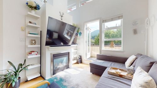 324-41105 Tantalus Rd, Squamish, BC, V8B0N3 | Card Image
