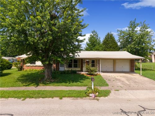 2150 Lombardy Dr, Clarksville, IN, 47129-1138 | Card Image