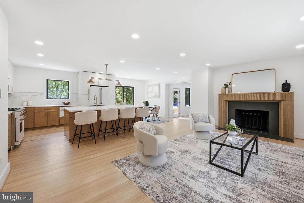 Residential in ARLINGTON 5