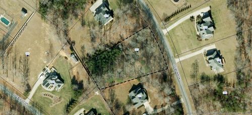 317 Glenrobin Dr, Eden, NC, 27288-8089 | Card Image
