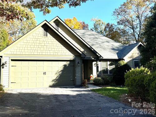 894 Dunroy Dr, Hendersonville, NC, 28739-6325 | Card Image