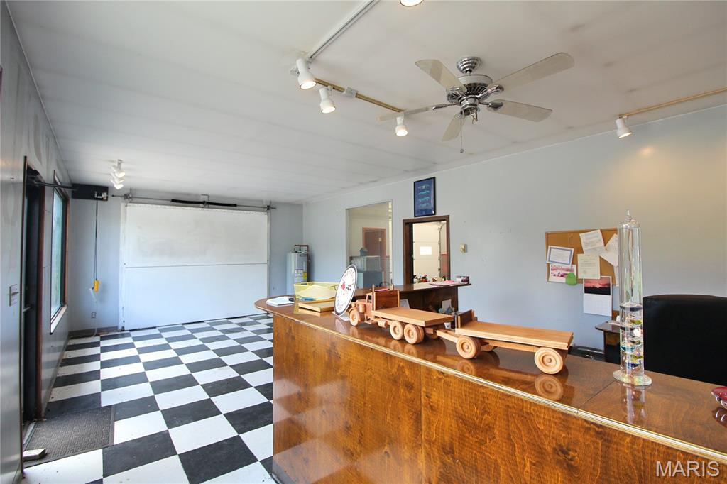 Commercial Sale in New Athens 4
