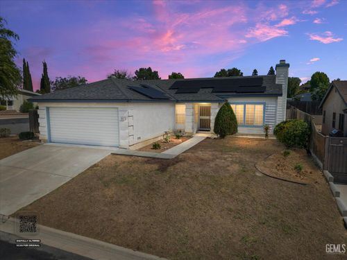 6413 Derby Dr, Bakersfield, CA, 93306-7089 | Card Image