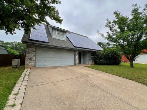 4709 Lennon Ave, Arlington, TX, 76016-5441 | Card Image
