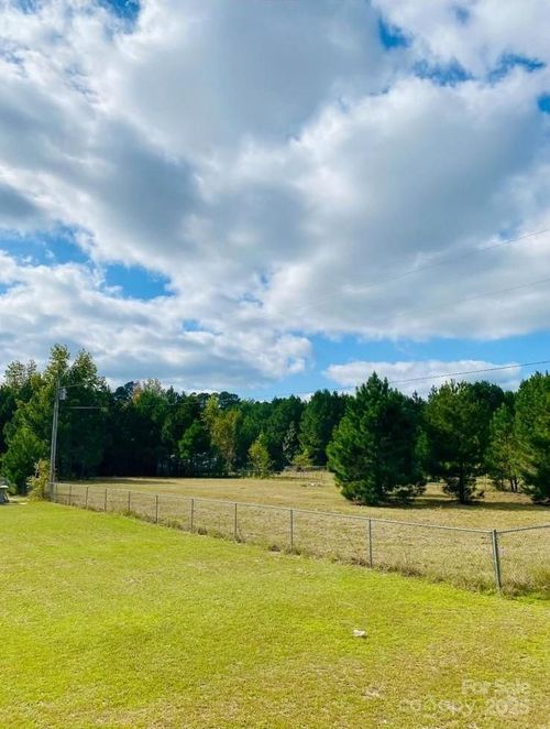 626 Mount Zion Church Rd, Red Springs, NC, 28377 | Card Image