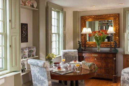 37 Marsh St, Newport, RI, 02840-2441 | Card Image