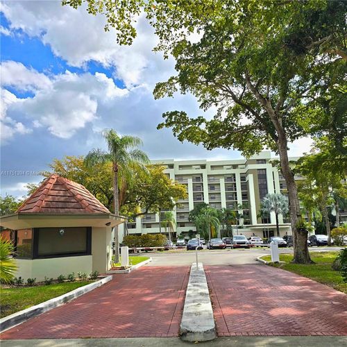 apt-306-7050 44th St, Lauderhill, FL, 33319-4086 | Card Image