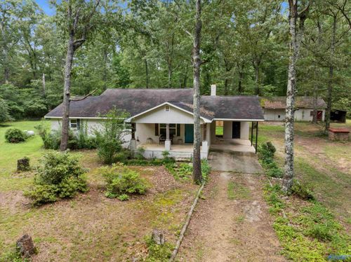 1052 Walker Ln, New Market, AL, 35761-9241 | Card Image