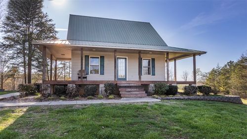 7143 Narrow Lane Rd, Smyrna, SC, 29743-7746 | Card Image